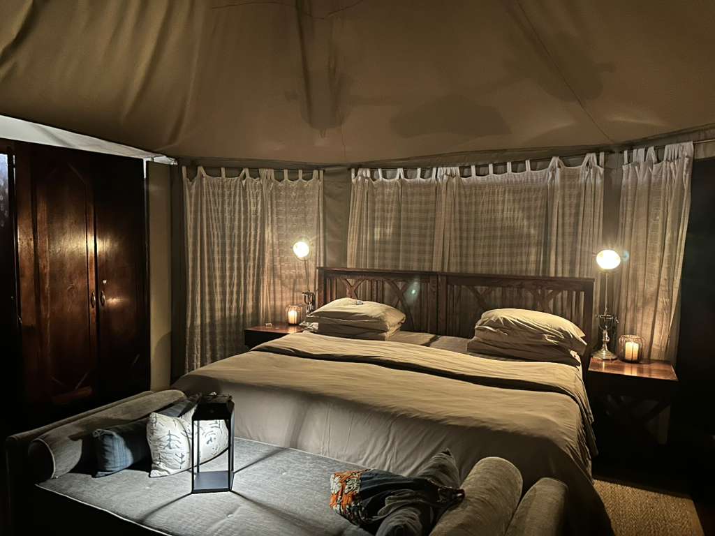Luxurious room on WTA's South African safari
